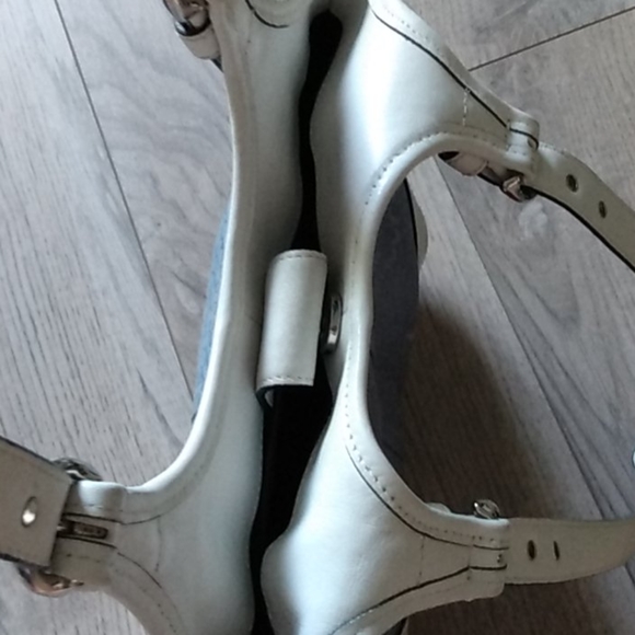 Blue and white coach purse - Picture 6 of 6